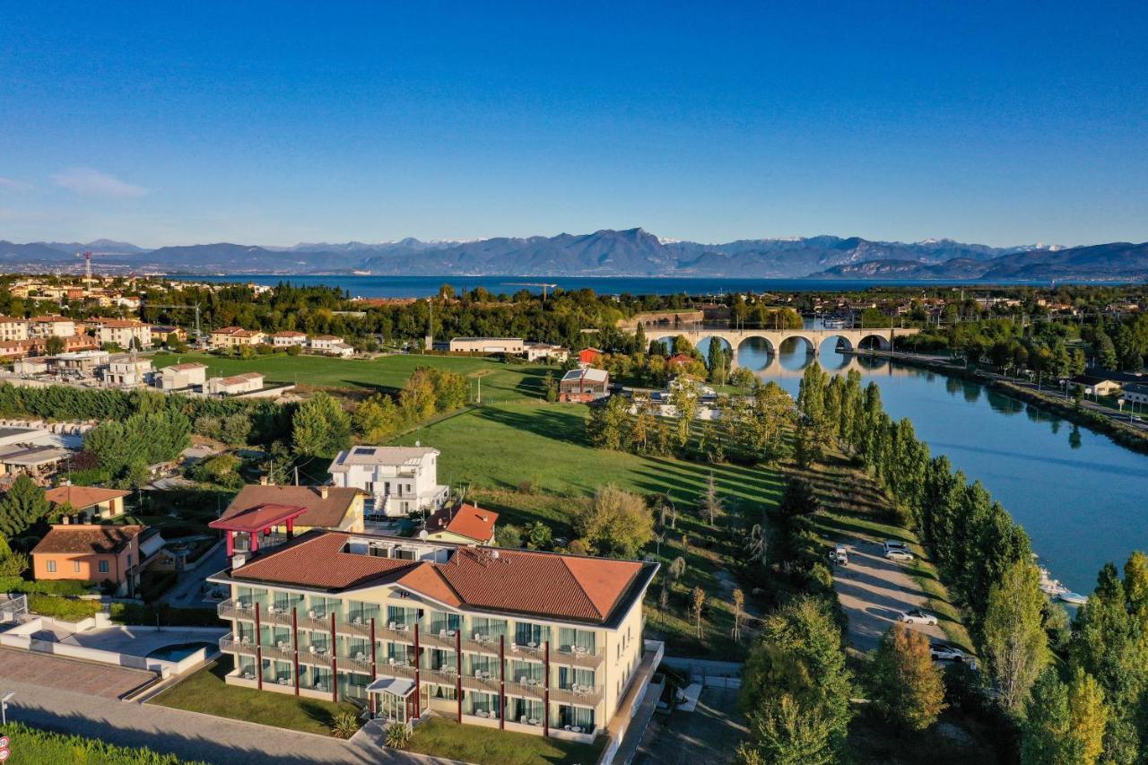 Hotel Rivus Пескьера-дель-Гарда Экстерьер фото