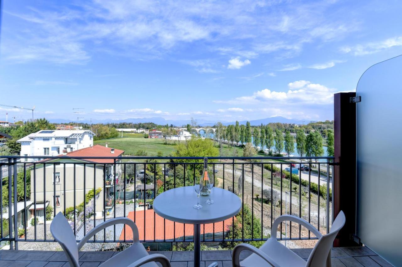 Hotel Rivus Пескьера-дель-Гарда Экстерьер фото