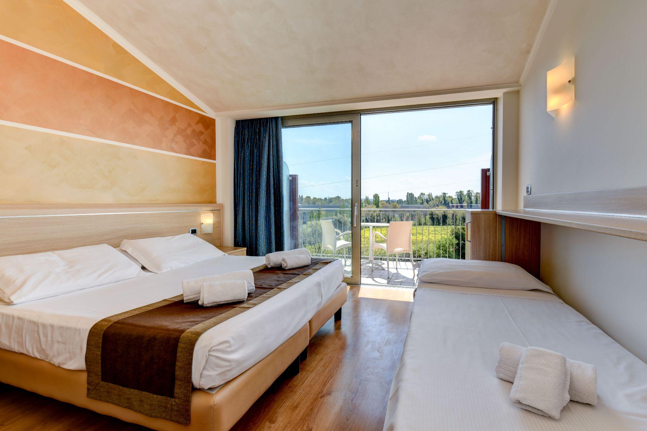 Hotel Rivus Пескьера-дель-Гарда Экстерьер фото