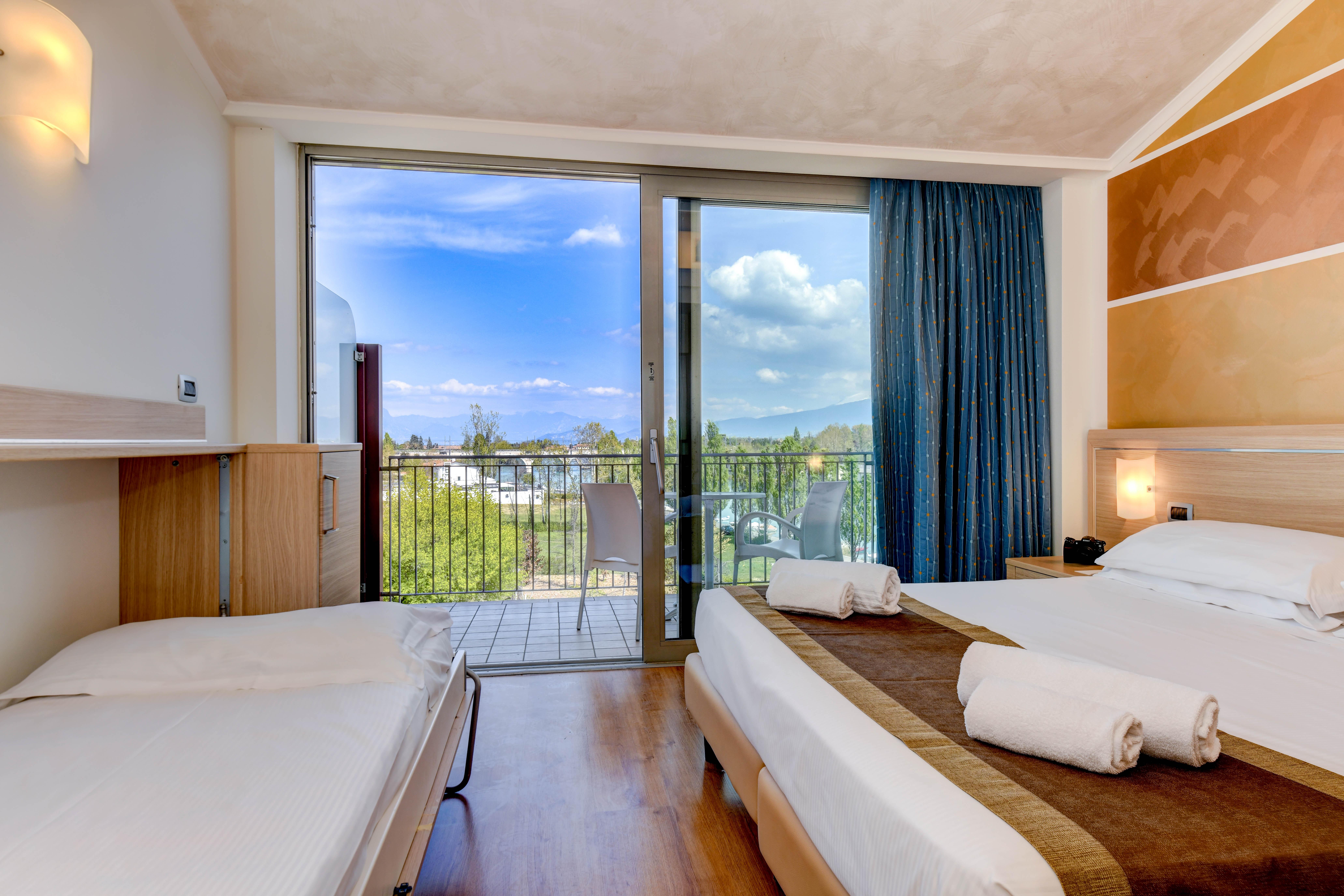 Hotel Rivus Пескьера-дель-Гарда Экстерьер фото