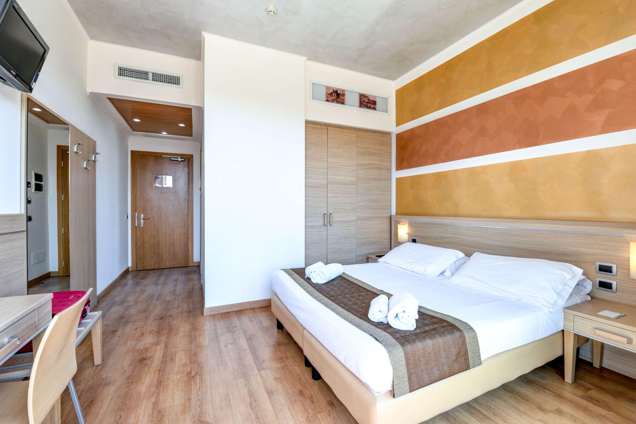 Hotel Rivus Пескьера-дель-Гарда Экстерьер фото