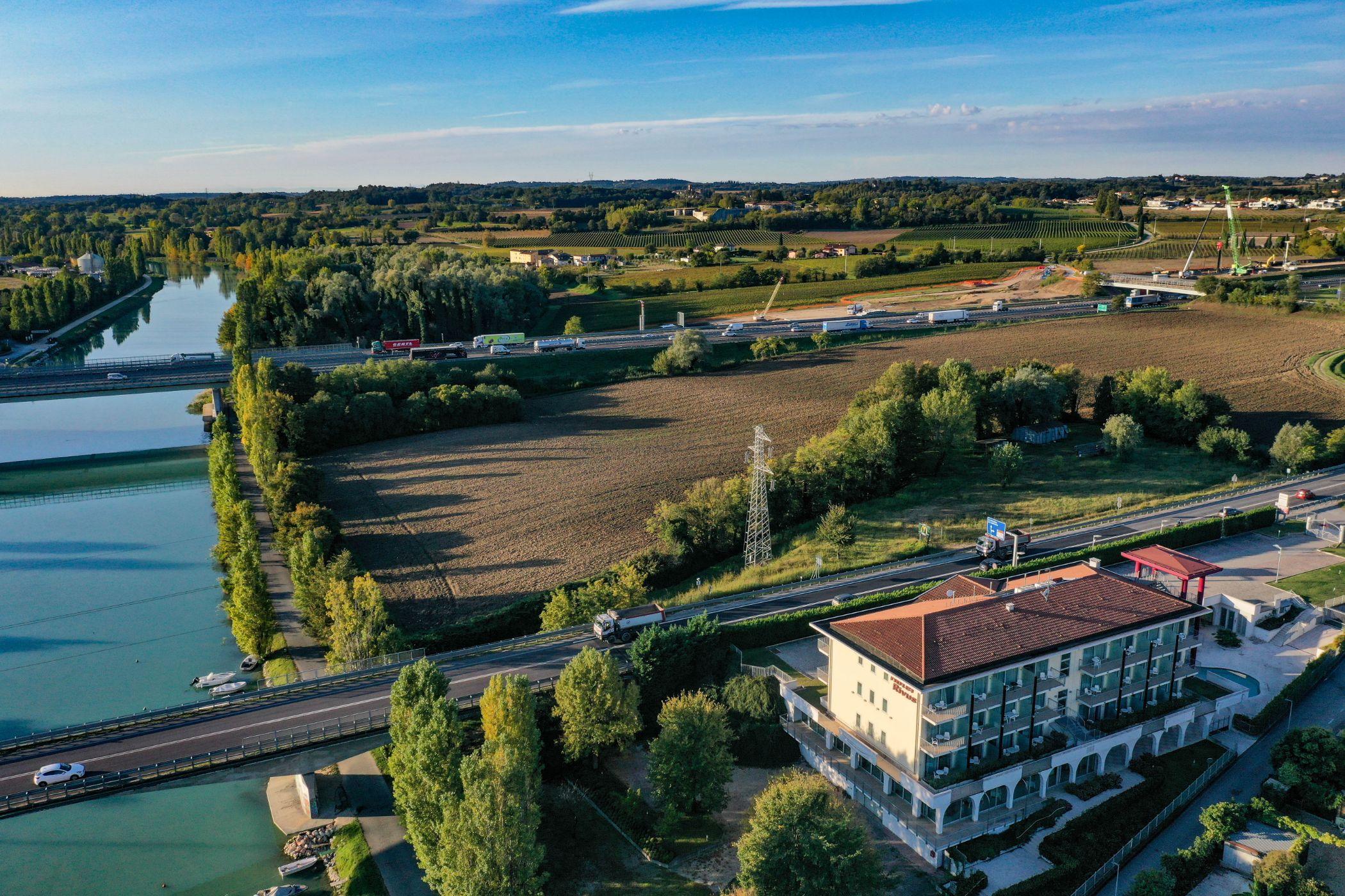 Hotel Rivus Пескьера-дель-Гарда Экстерьер фото