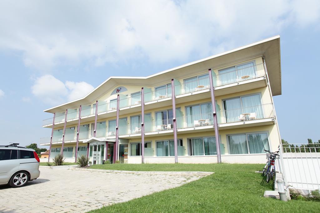 Hotel Rivus Пескьера-дель-Гарда Экстерьер фото